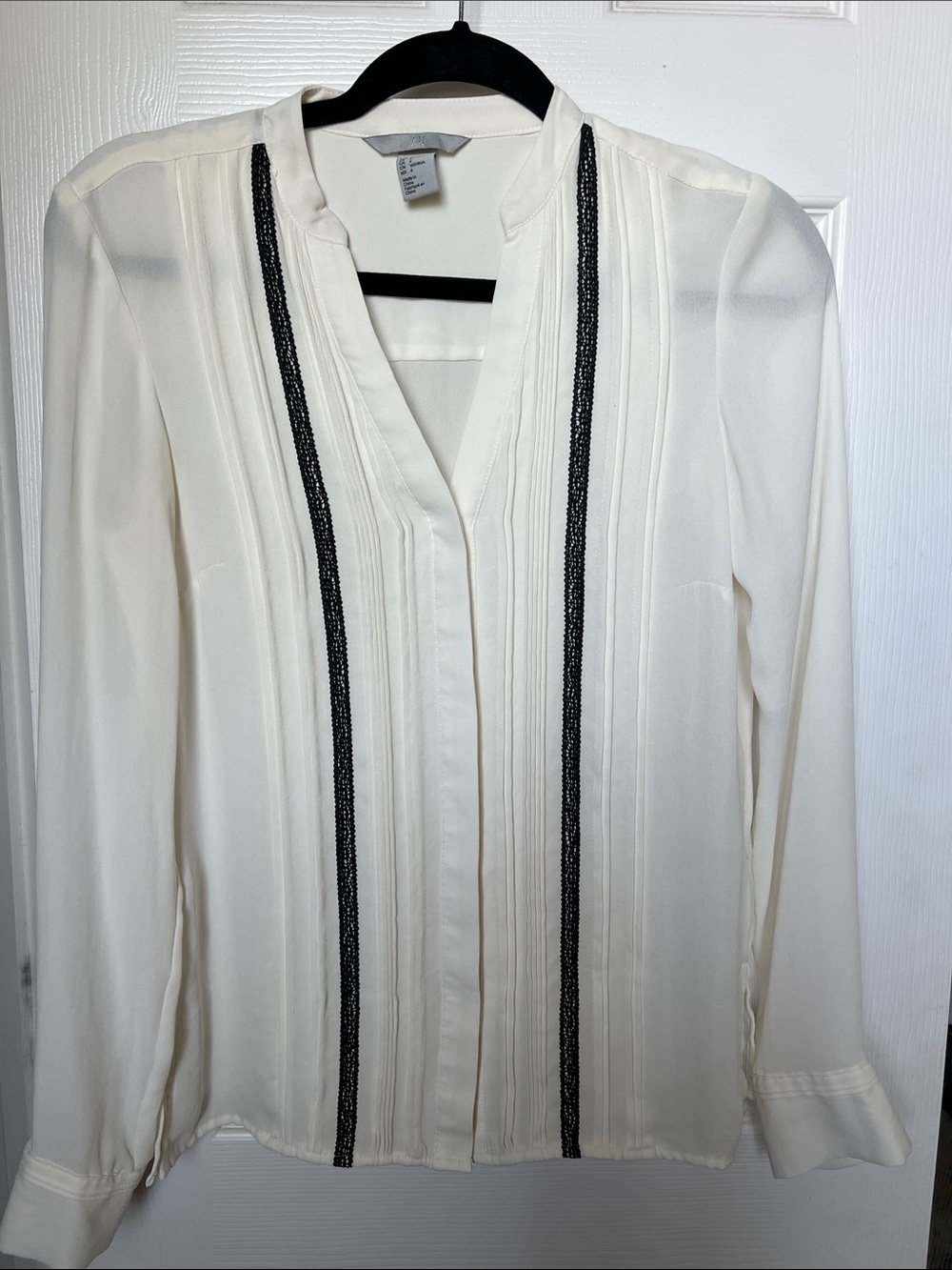 H&M Ivory Pintuck Blouse with Black Trim